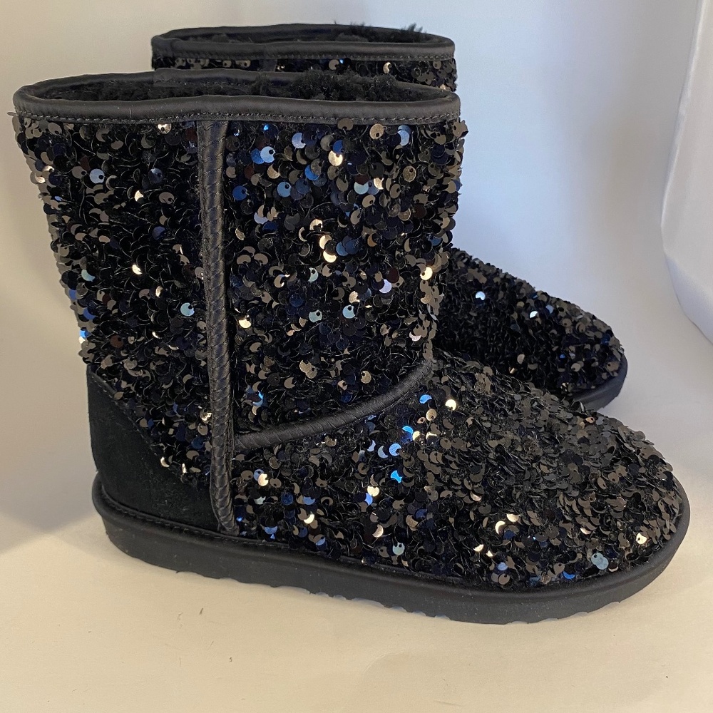 UGG Classic Short Chunky Sequined Boots, Black - US Size 6 (Nw/oT)